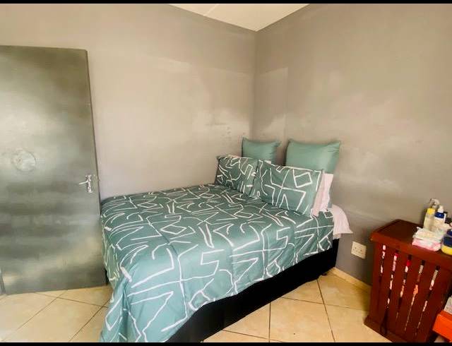 2 BEDROOM APARTMENT FOR SALE IN JABULANI